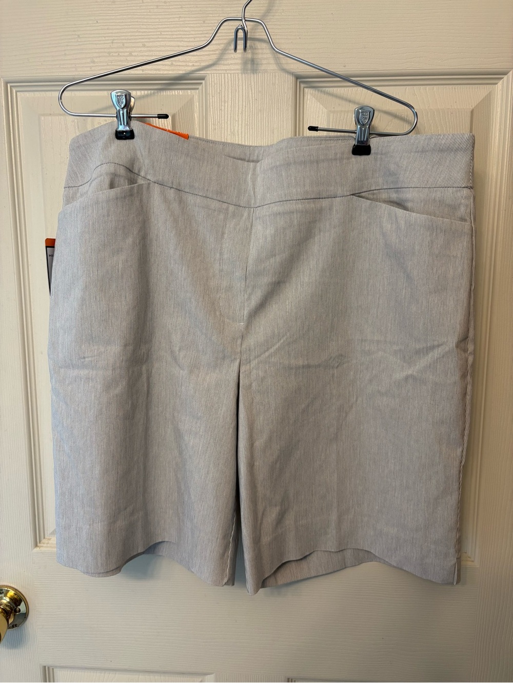 NWT Hilary Radley Gray Striped Pull-On Bermuda Shorts - Size XXL